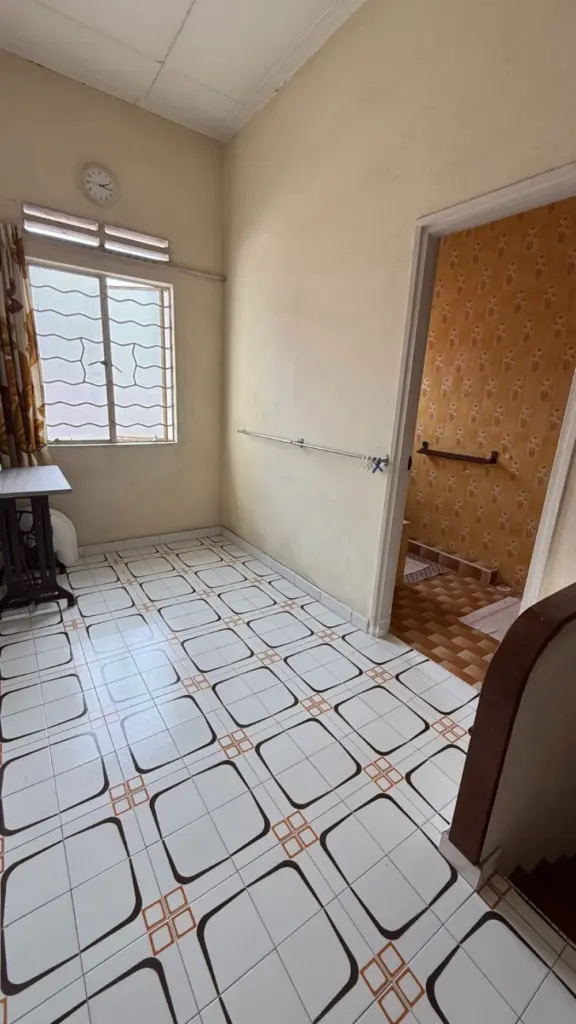 2 Storey Inter Terrace In D15 1km To Tao Nan, image 2